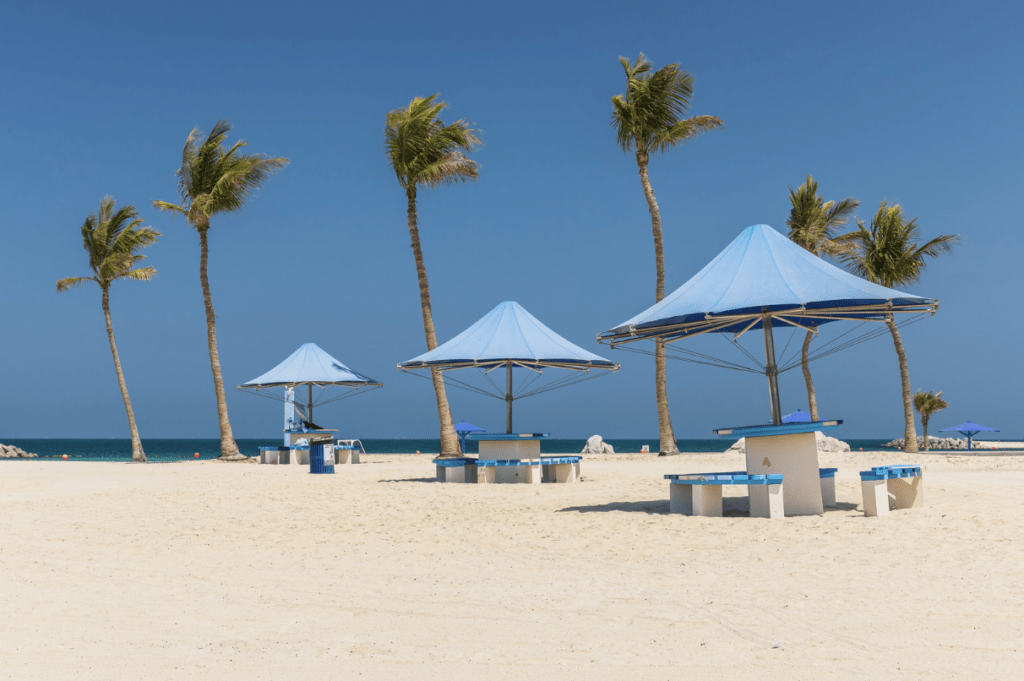 Al Mamzar Beach Dubai, Al Mamzar Park Dubai, al mamzar beach park, mooie stranden dubai,