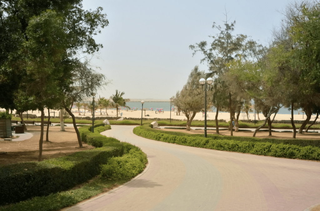 Al Mamzar Beach Dubai, Al Mamzar Park Dubai, al mamzar beach park, mooie stranden dubai,