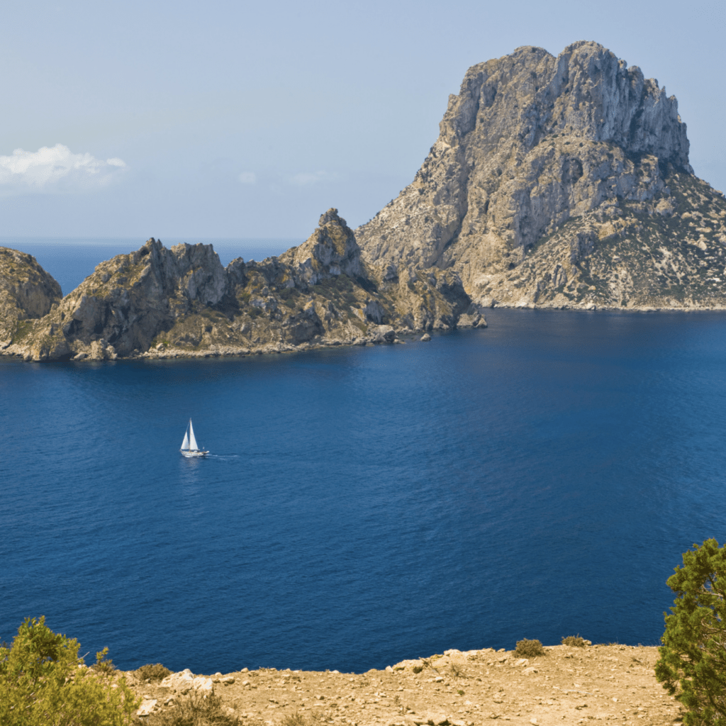 Wat te doen op Ibiza, sportieve activiteiten ibiza, activiteiten ibiza, top 10 bezienswaardigheden ibiza, highlights Ibiza